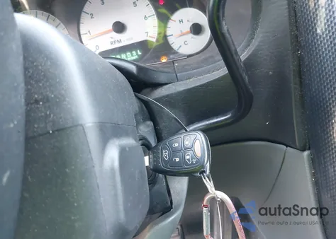 2007 Dodge Grand Caravan Sxt z USA, uszkodzony, nr VIN 2D4GP44L27R247500